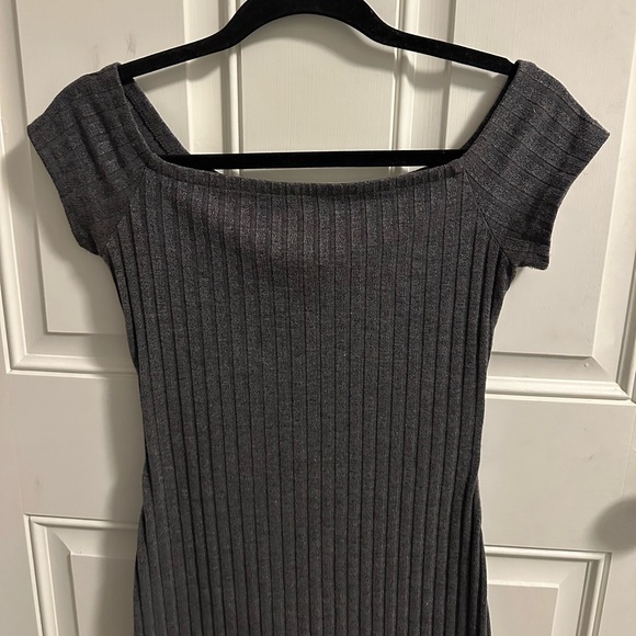 Express Charcoal Ribbed Dress - Picture 2 of 4